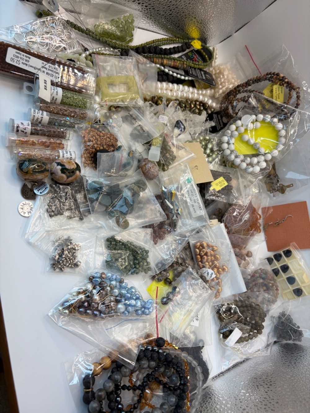 Assorted Beads and jewelry making Lot Approx. 3 lb bag - Picture 2 of 7